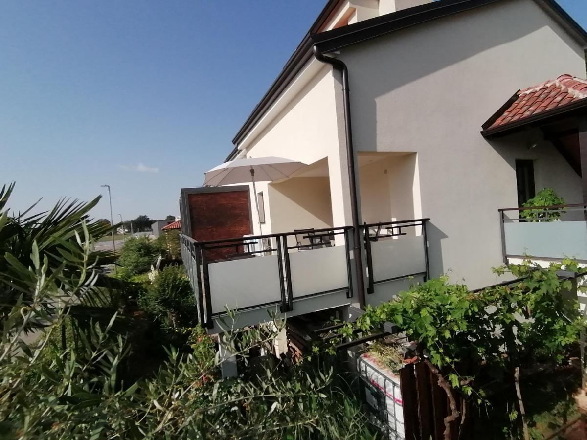 פורץ Apartmani Kiko מראה חיצוני תמונה