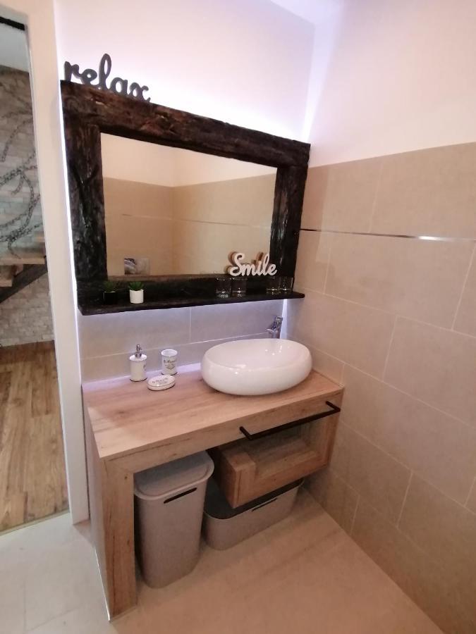 פורץ Apartmani Kiko מראה חיצוני תמונה