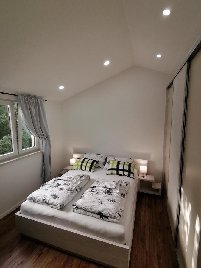 פורץ Apartmani Kiko מראה חיצוני תמונה