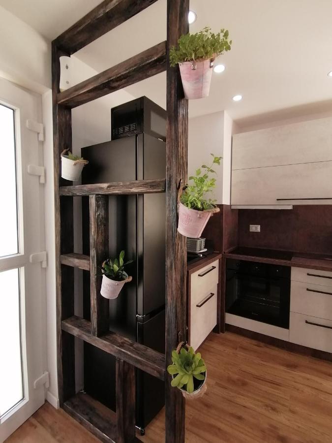 פורץ Apartmani Kiko מראה חיצוני תמונה