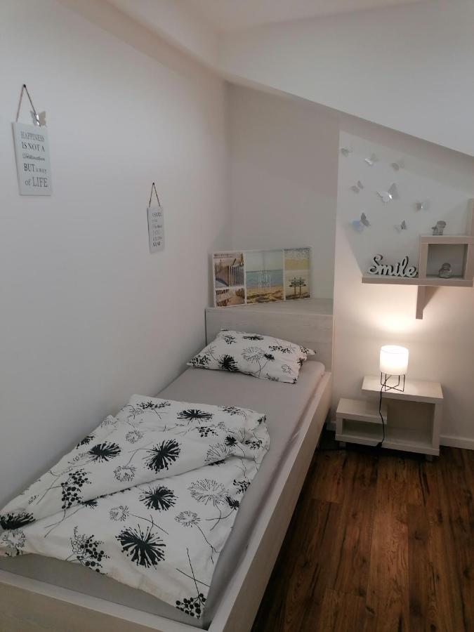 פורץ Apartmani Kiko מראה חיצוני תמונה