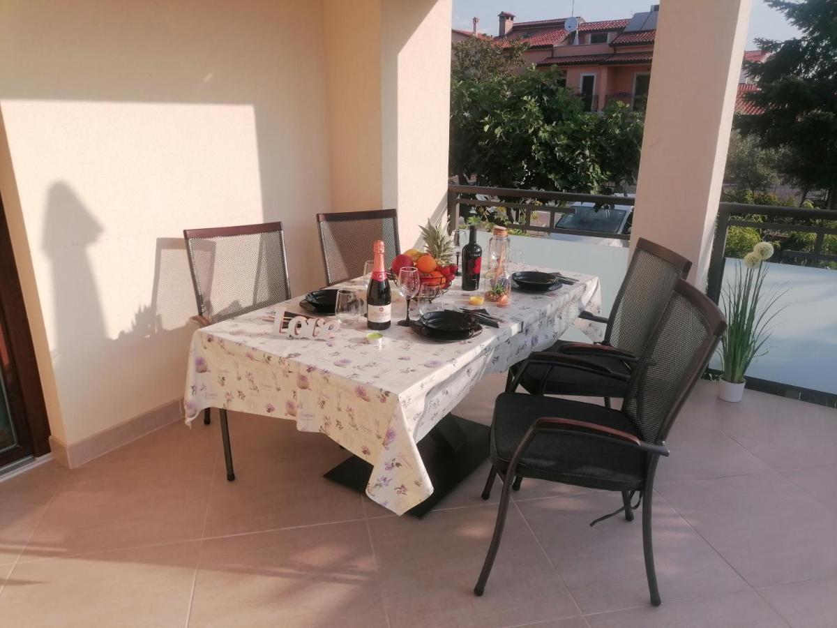 פורץ Apartmani Kiko מראה חיצוני תמונה