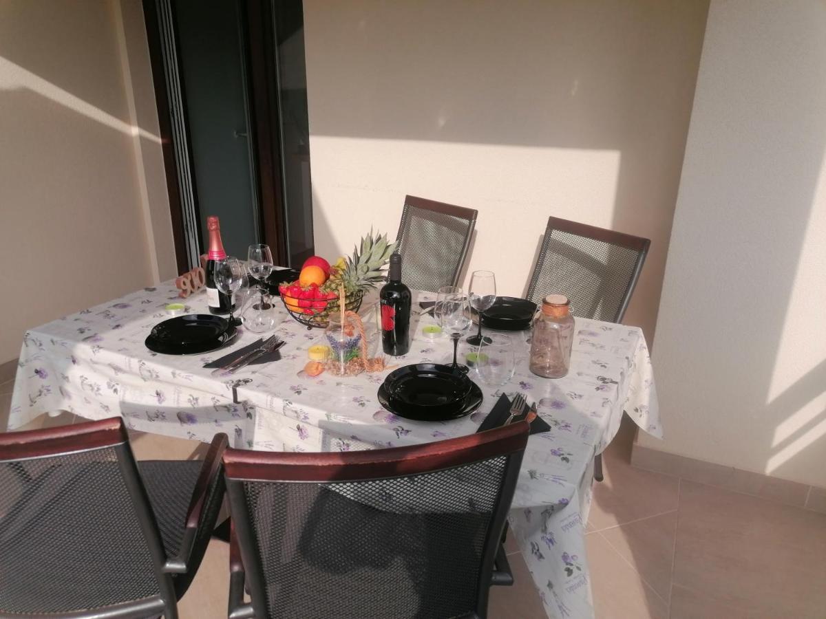 פורץ Apartmani Kiko מראה חיצוני תמונה