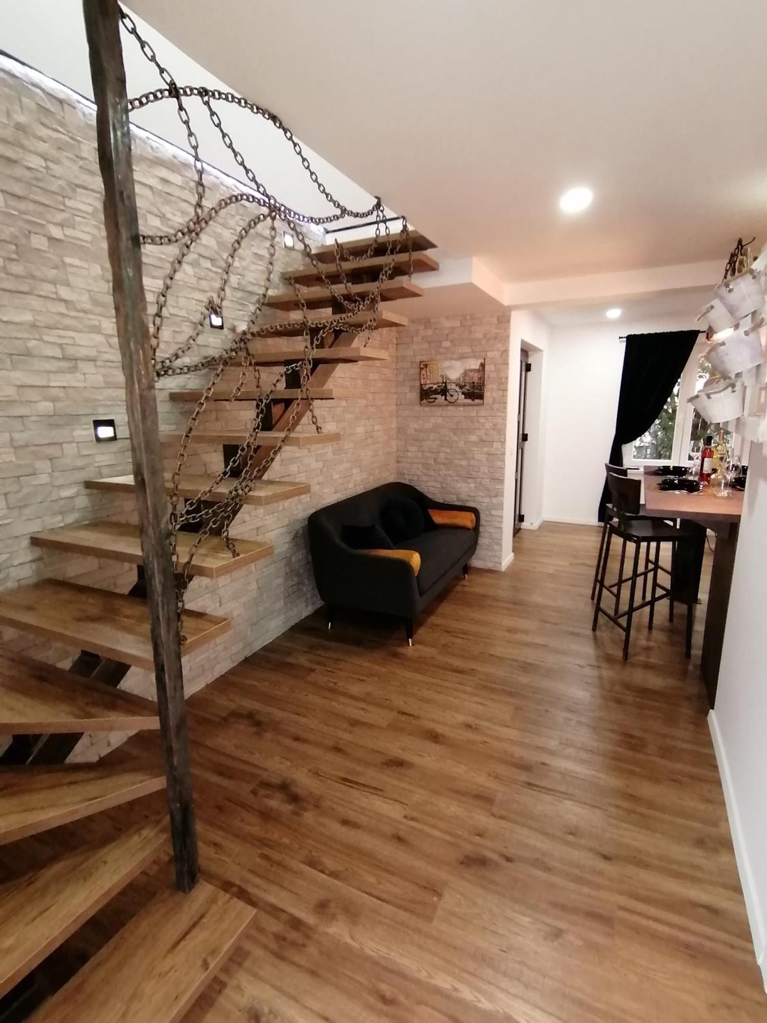 פורץ Apartmani Kiko מראה חיצוני תמונה